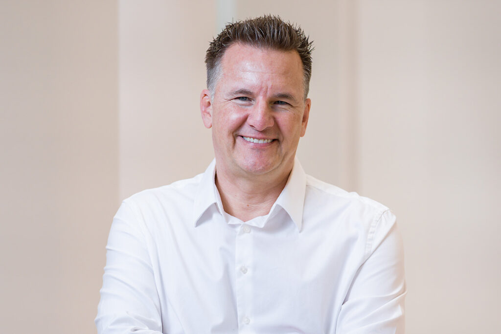 Dr. Töpfer Bild Dr. Pascal Töpfer Privatpraxis Wiesbaden